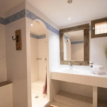 Location De Figuier Avec Jardin Barbecue Piscine Chauffee A * Calvi (Corsica)