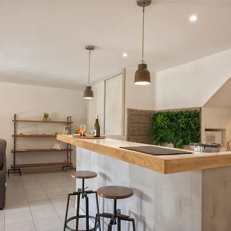 アパート Location De Figuier Avec Jardin Barbecue Piscine Chauffee A *