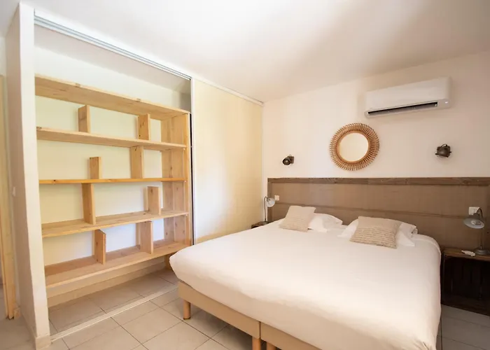 Apartment Location De Figuier Avec Jardin Barbecue Piscine Chauffee A *