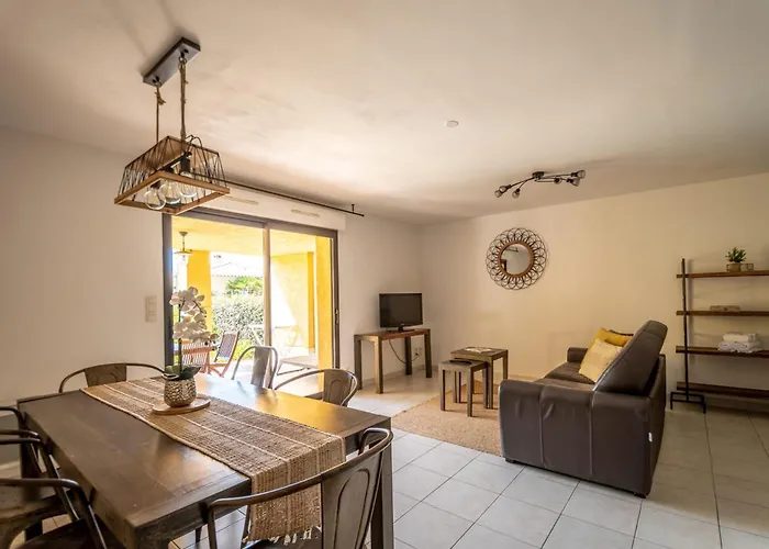 Location De Figuier Avec Jardin Barbecue Piscine Chauffee A